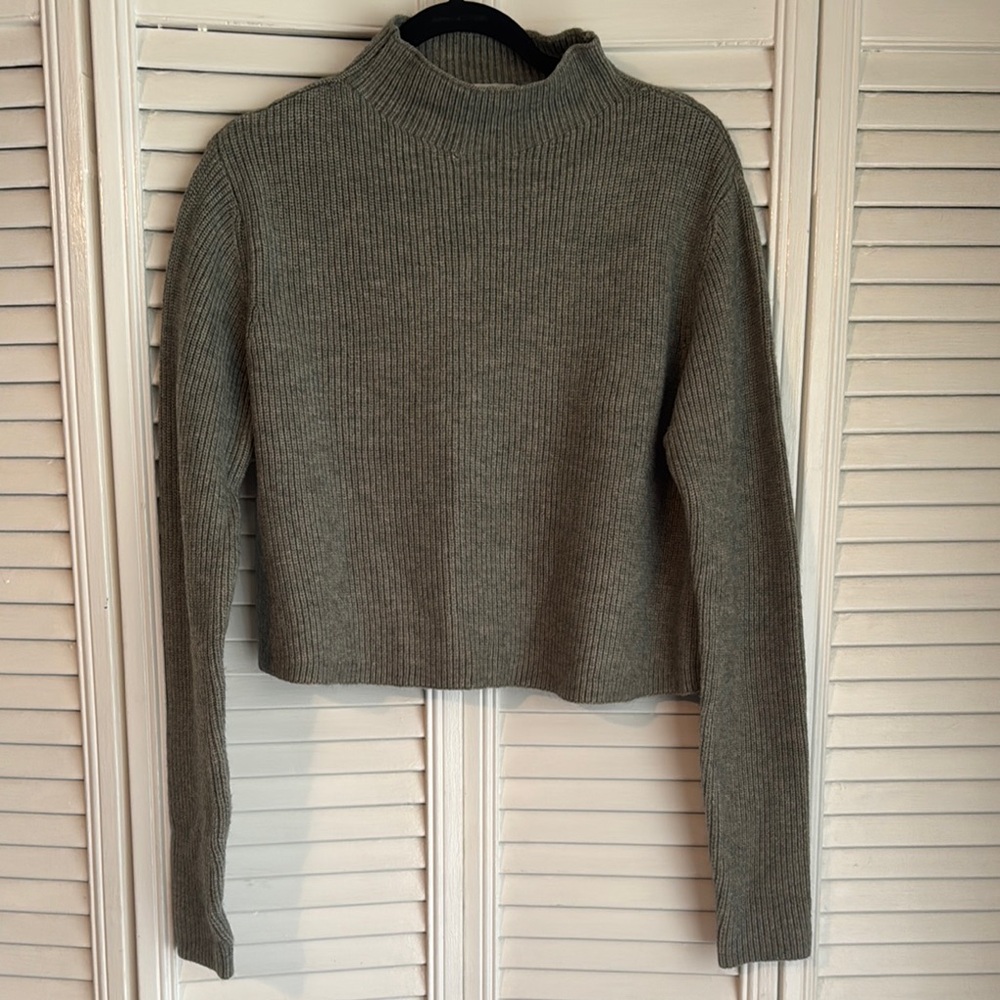 Women's Olive Green Sweater